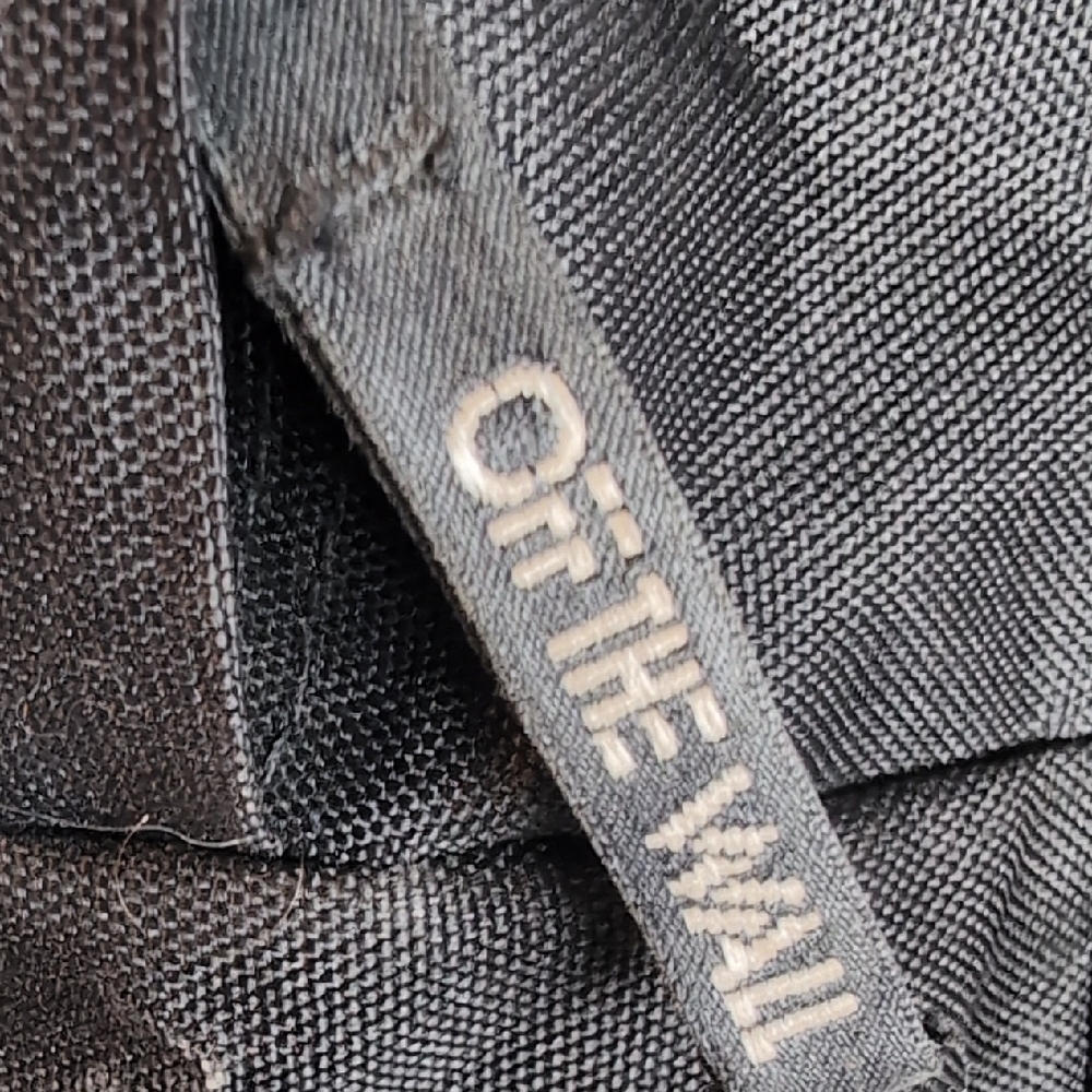 Vans Black and White Logo Backpack - Picture 7 of 10